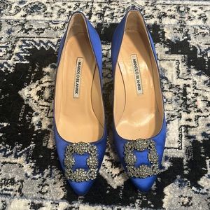 Manolo Blahnik “Carrie Bradshaw wedding shoe”